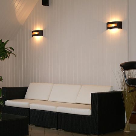 L'Arvor Hotel Guer Zewnętrze zdjęcie